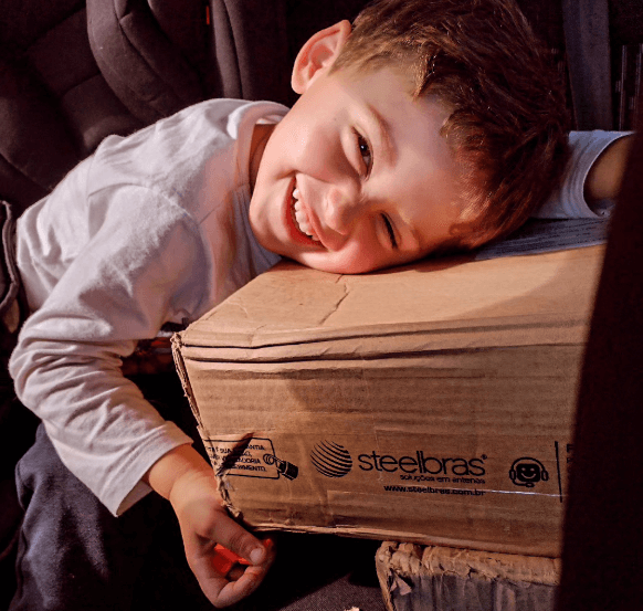 João Pedro (PY3NT/PU3ESM son) inside Steelbras cable boxes